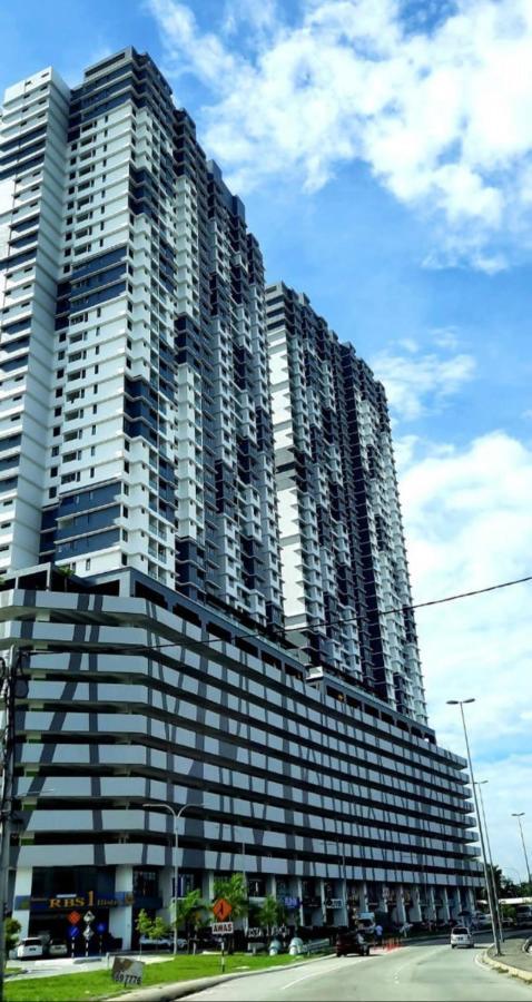 Attractive 3 Bedroom Condo With Pool-D Raudhah Homestay 加影 外观 照片