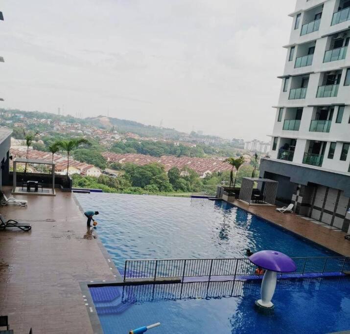 Attractive 3 Bedroom Condo With Pool-D Raudhah Homestay 加影 外观 照片