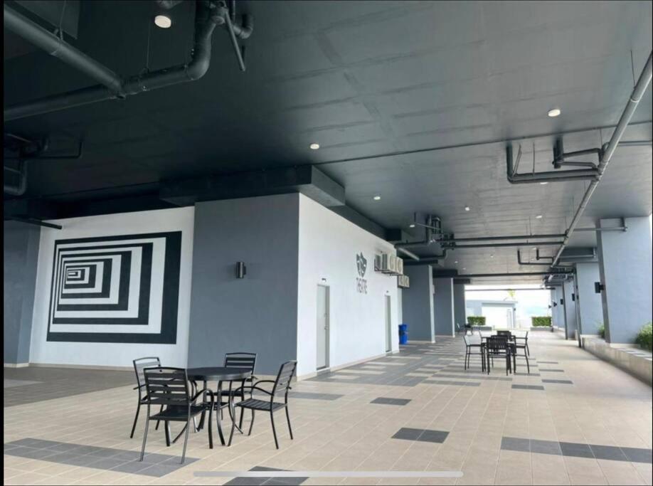 Attractive 3 Bedroom Condo With Pool-D Raudhah Homestay 加影 外观 照片