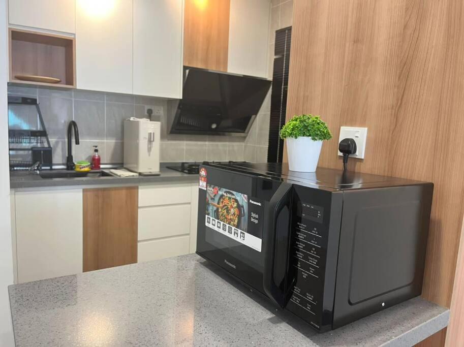 Attractive 3 Bedroom Condo With Pool-D Raudhah Homestay 加影 外观 照片